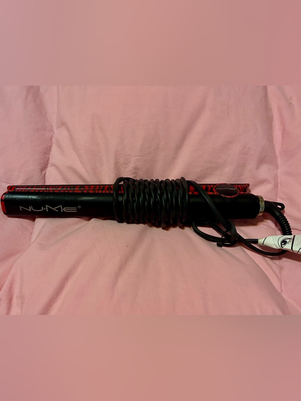 NuMe Megastar Black & Red Zebra Stripes Hair Straightener